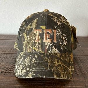 Mossy Oak NWT Camo Cap
